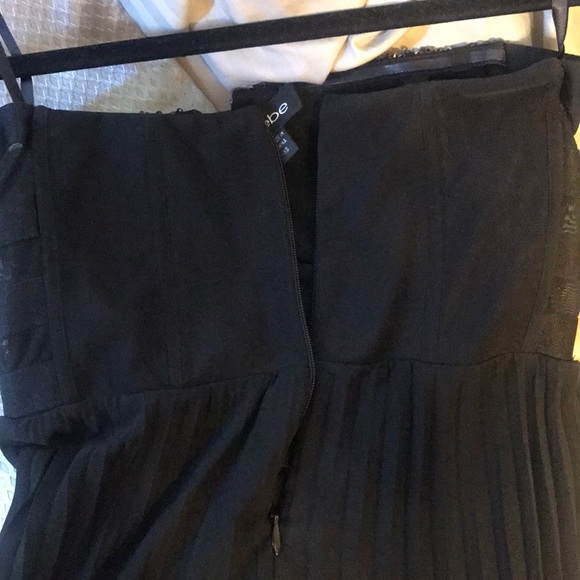 Bebe dress - Picture 4 of 4